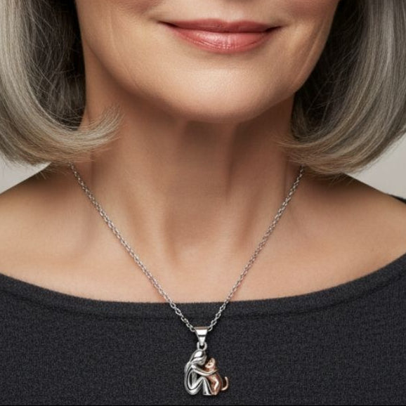 Beth™ – Cat Pendant Necklace